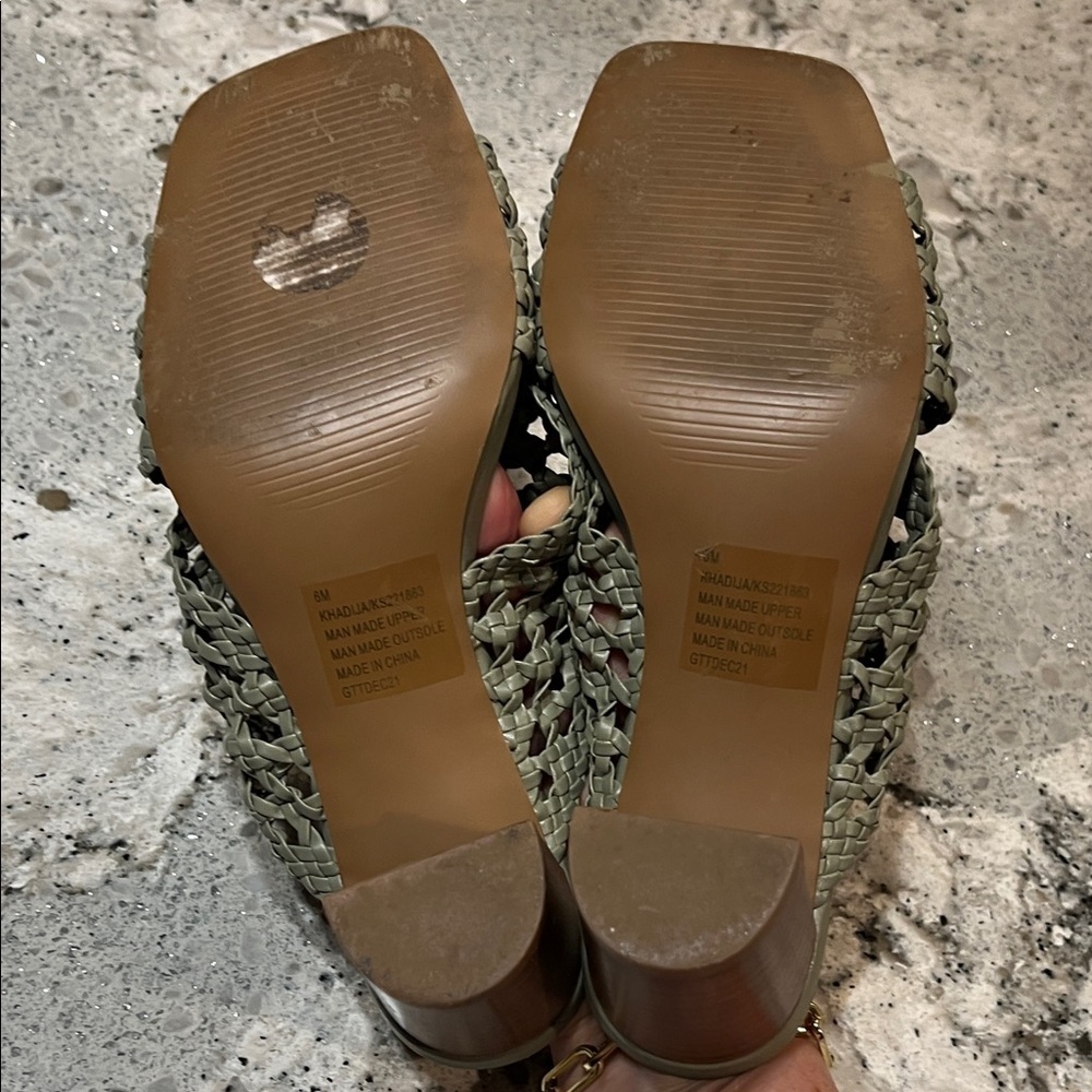 Kensie Women's Green Woven Block Heels 6 - Picture 8 of 9
